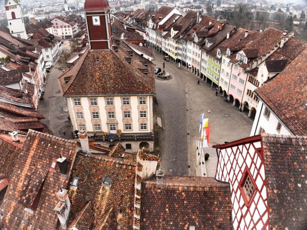 Hof zu Wil von oben Drohnenansicht